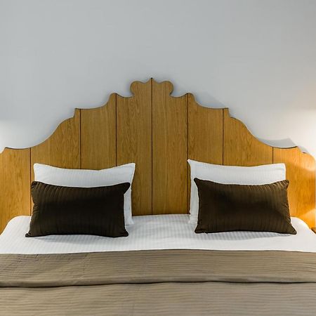 Rasta Boutique Hotel Meidan Tbilisi ภายนอก รูปภาพ