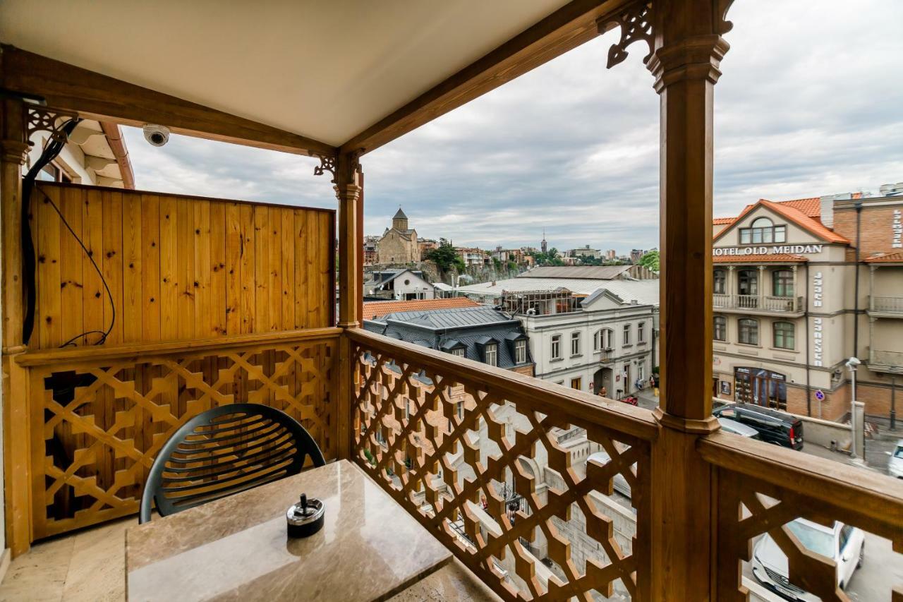 Rasta Boutique Hotel Meidan Tbilisi ภายนอก รูปภาพ