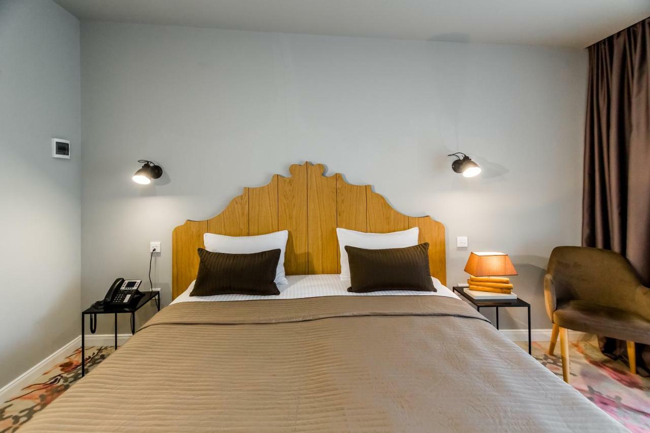 Rasta Boutique Hotel Meidan Tbilisi ภายนอก รูปภาพ