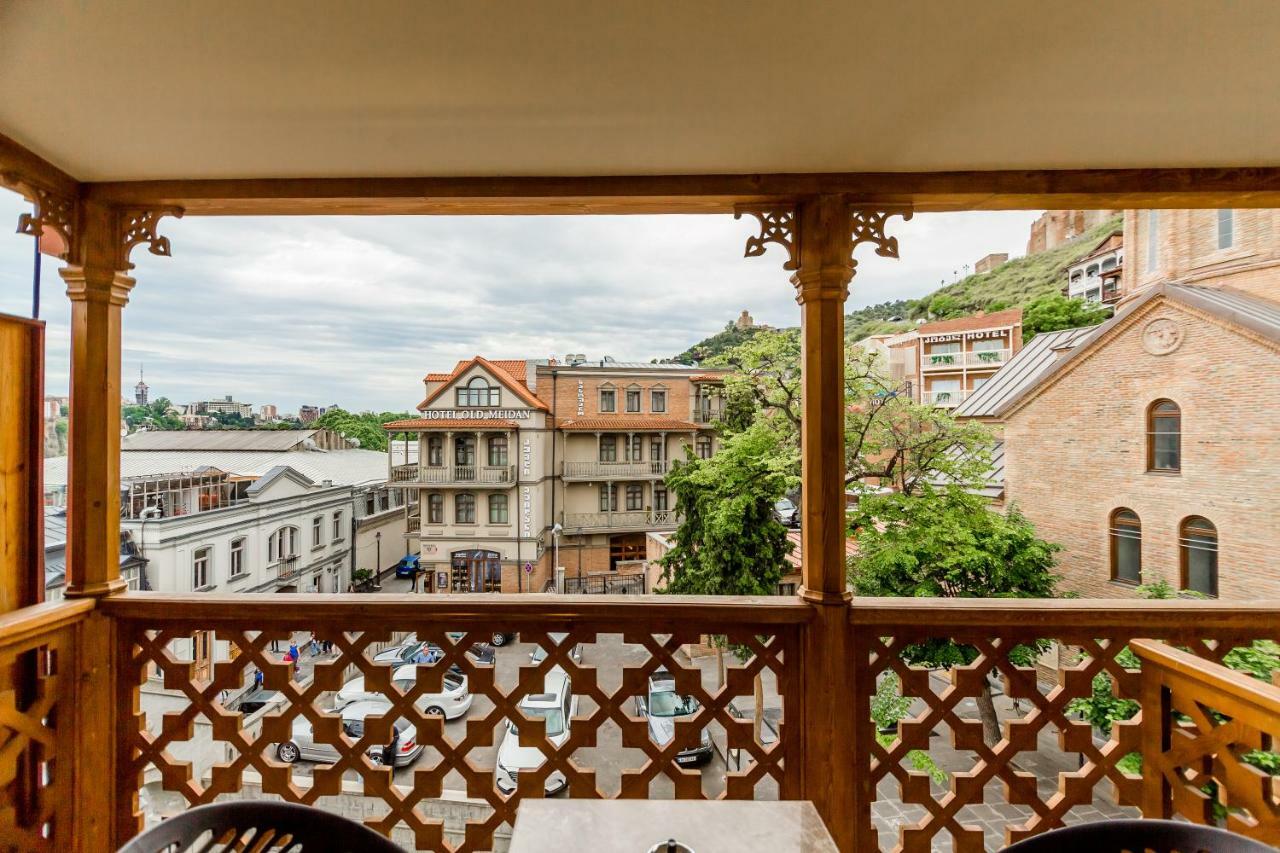 Rasta Boutique Hotel Meidan Tbilisi ภายนอก รูปภาพ