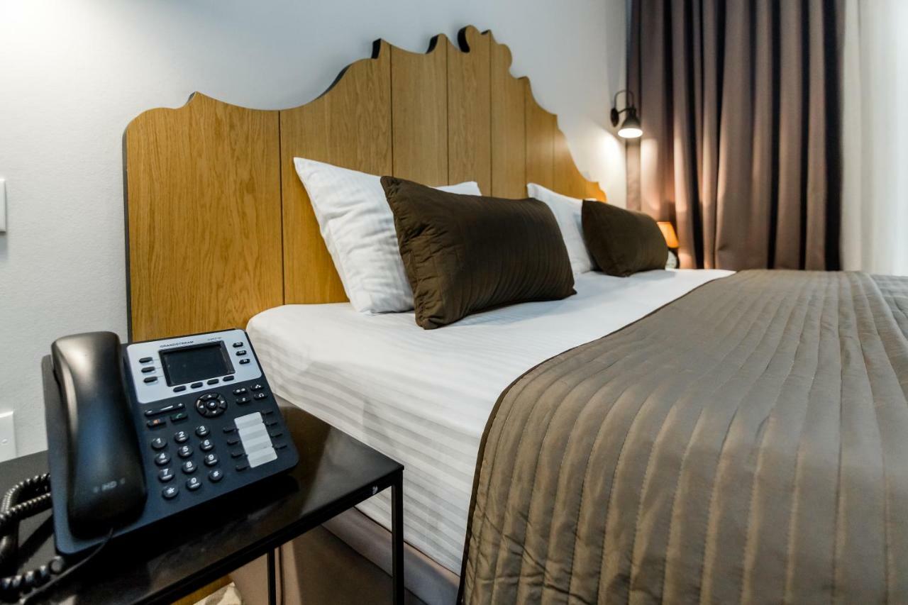 Rasta Boutique Hotel Meidan Tbilisi ภายนอก รูปภาพ
