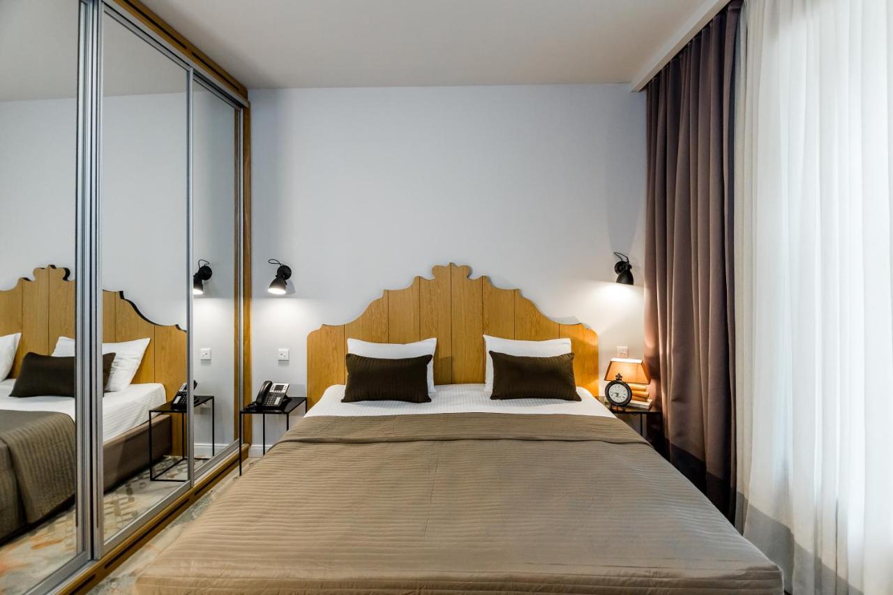 Rasta Boutique Hotel Meidan Tbilisi ภายนอก รูปภาพ