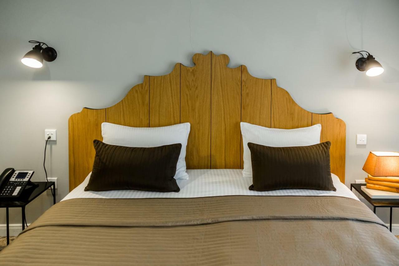 Rasta Boutique Hotel Meidan Tbilisi ภายนอก รูปภาพ