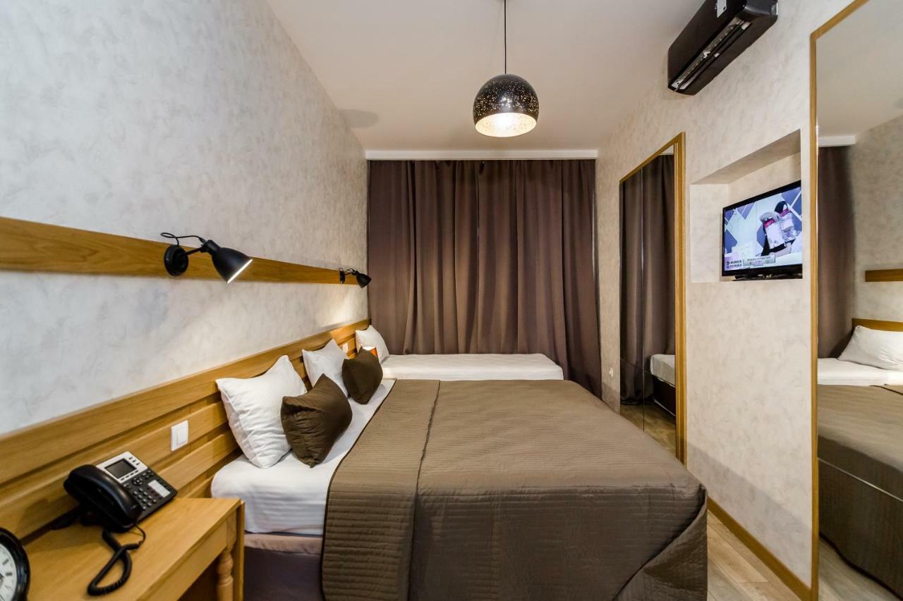 Rasta Boutique Hotel Meidan Tbilisi ภายนอก รูปภาพ