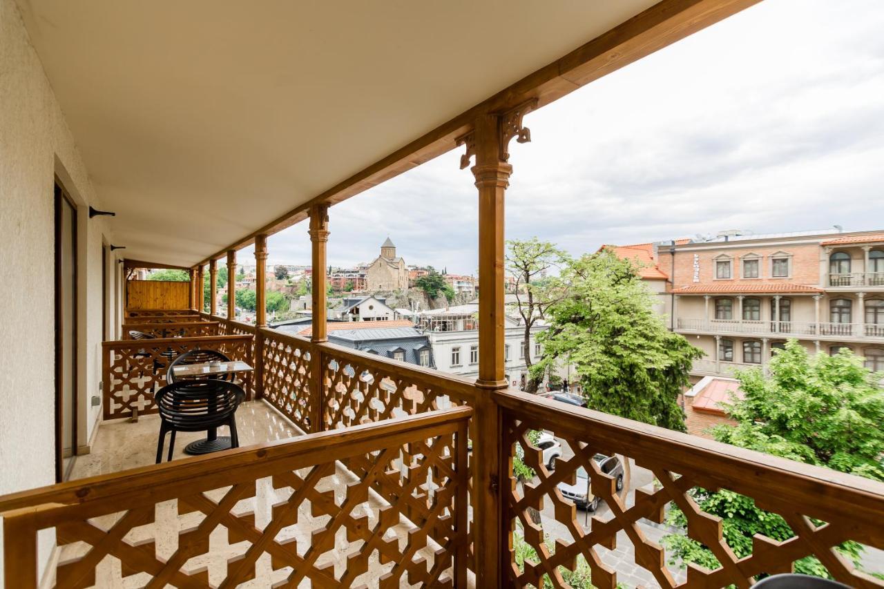 Rasta Boutique Hotel Meidan Tbilisi ภายนอก รูปภาพ