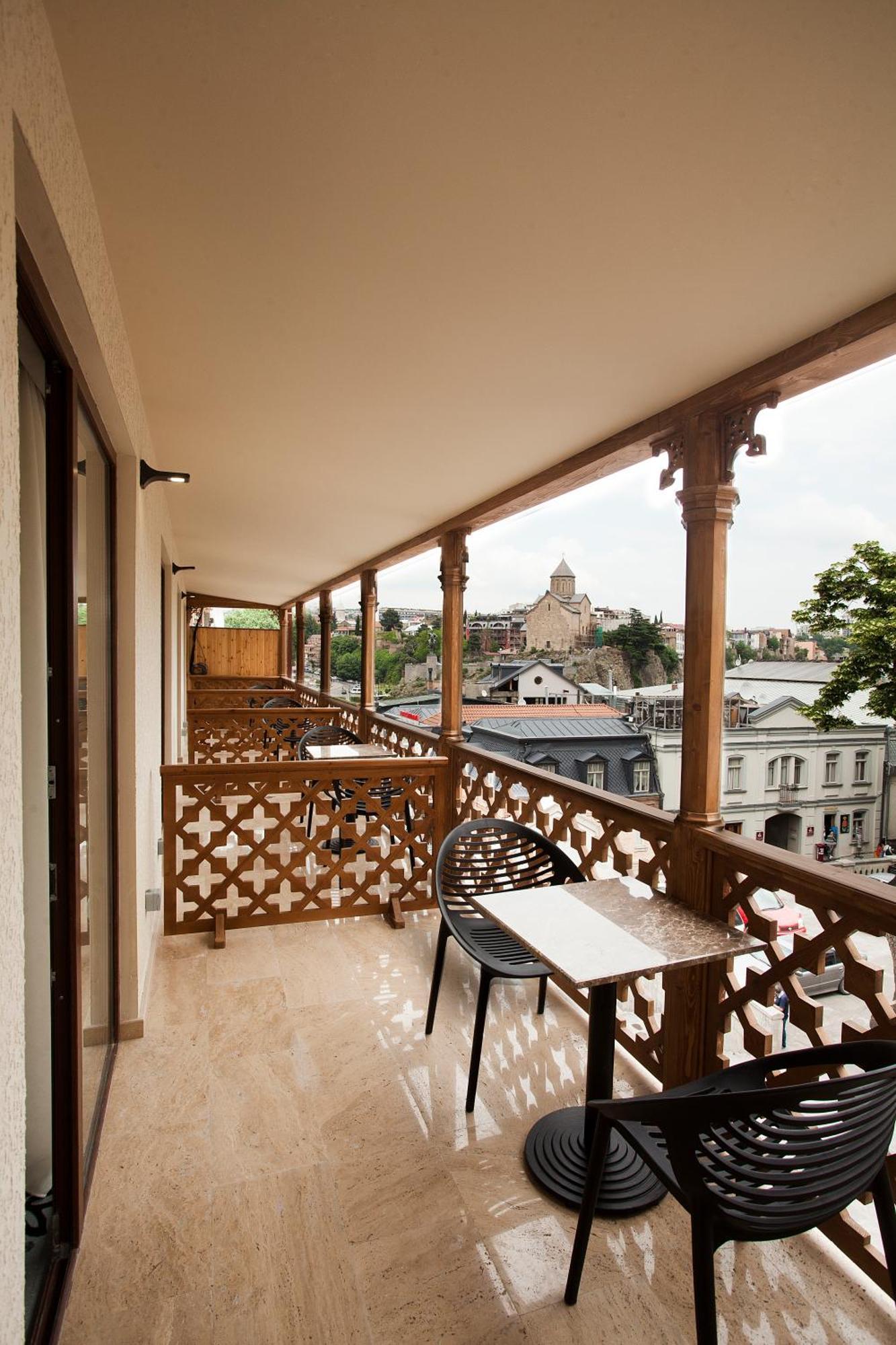 Rasta Boutique Hotel Meidan Tbilisi ภายนอก รูปภาพ